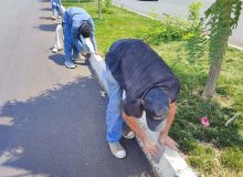 آماده سازی جدول بلوارشهید سلیمانی برای رنگ آمیزی