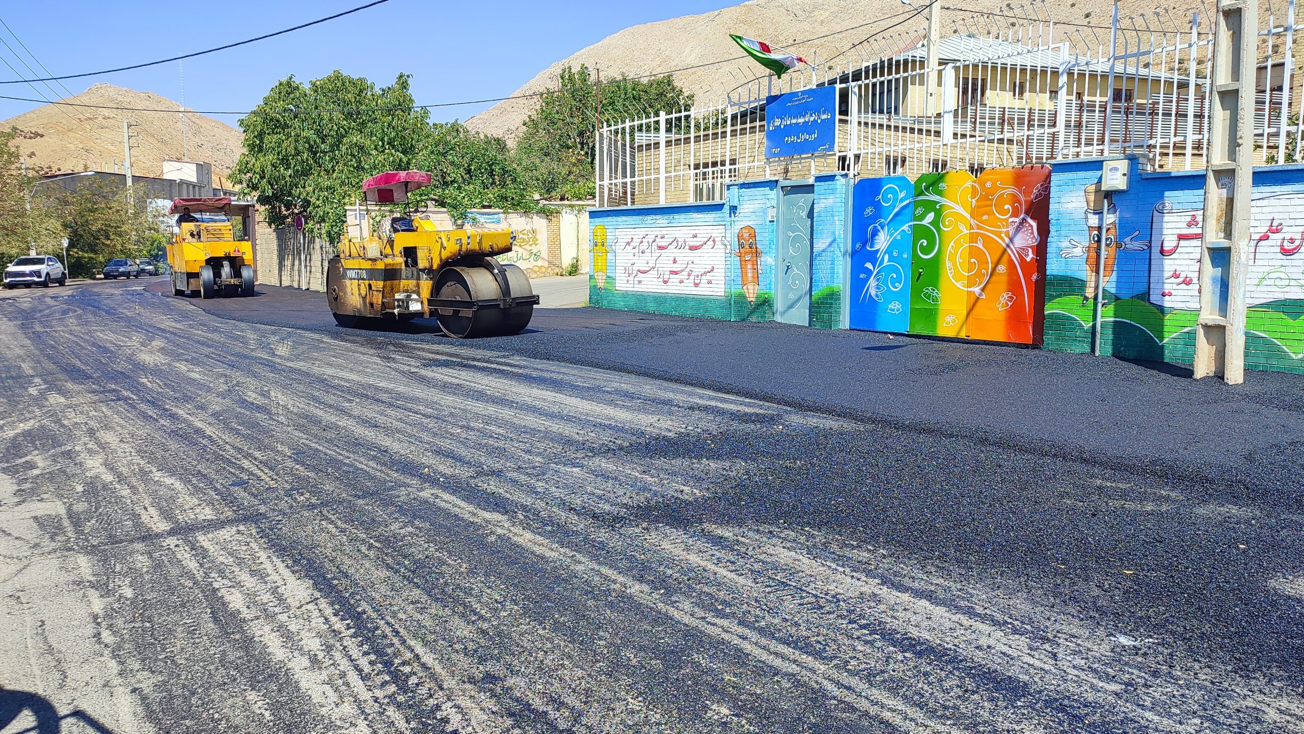 روکش آسفالت خیابان شهیدان پیروزبخت