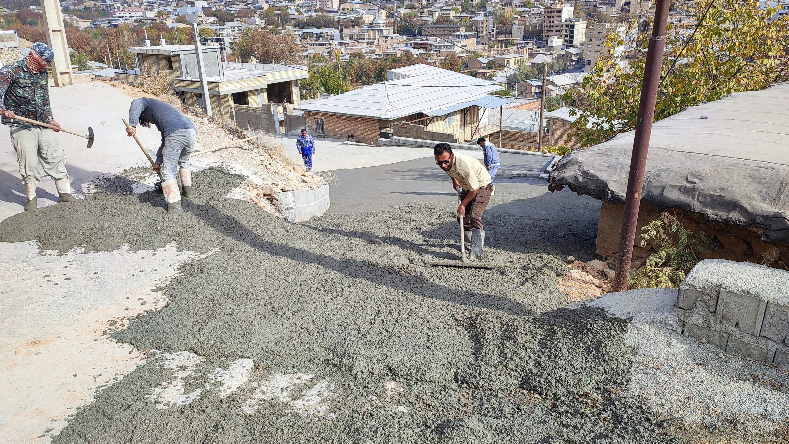 عملیات بتون ریزی کوچه شهید عباسی