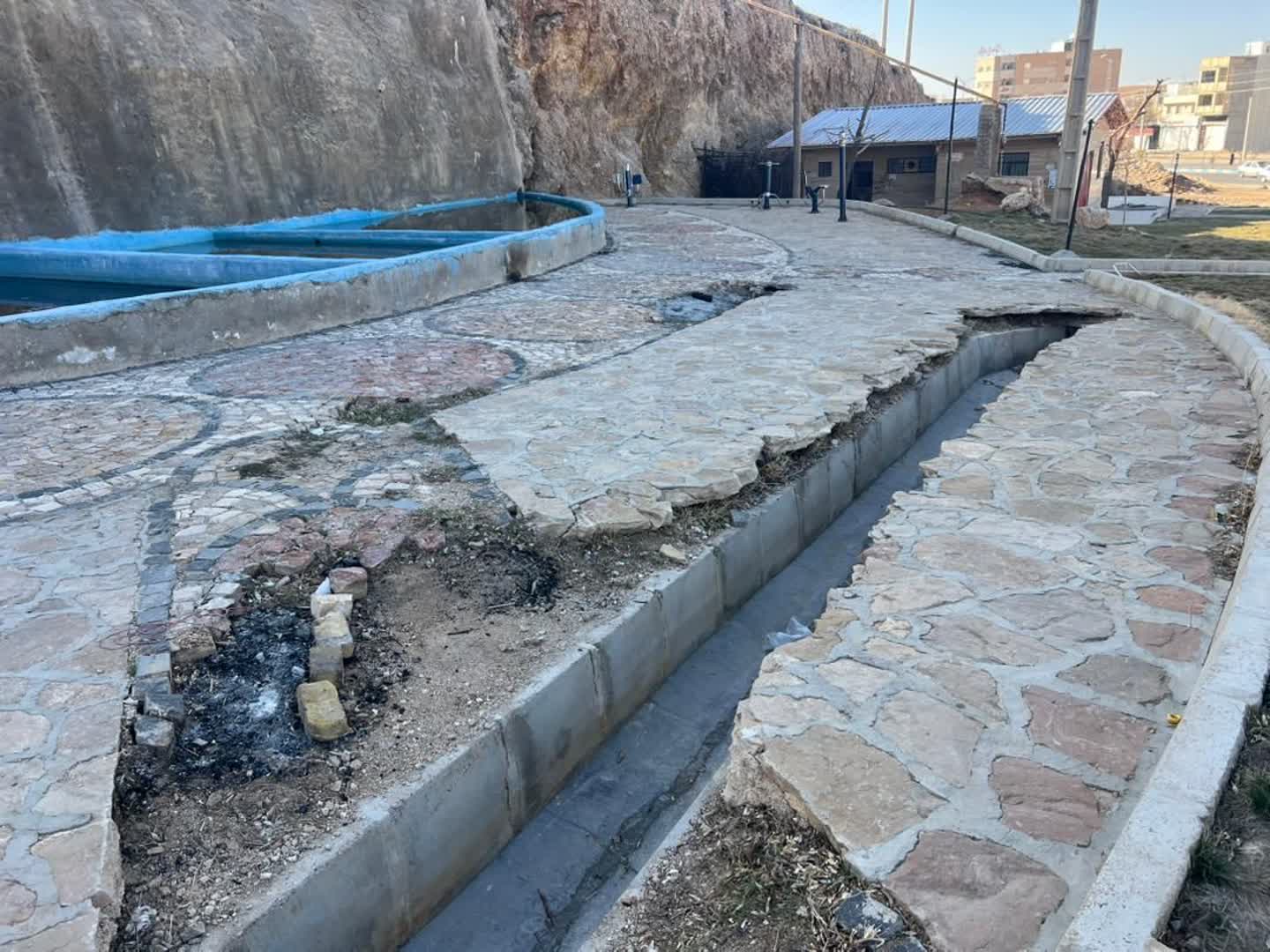 بهسازی در پارک شهرداری